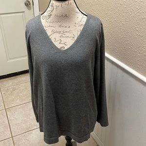 GNW XL gray sweater